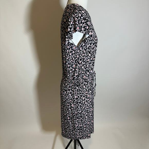 a.n.a. A New Approach Black‎ Floral Cap Sleeve Dress Womens Size Medium Pullover - Picture 4 of 10